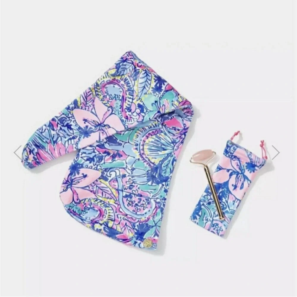 NWT Lilly Pulitzer Spa Pack W/ Hair Wrap, Quartz Roller, Drawstring Pouch